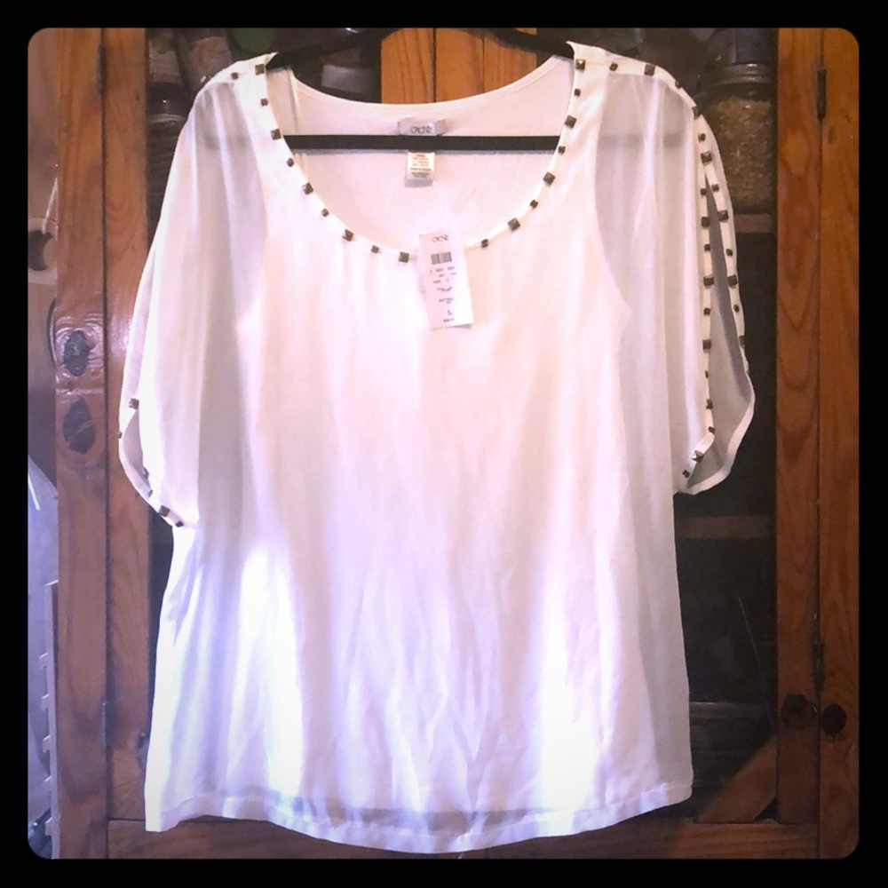 NWT Cach’e blouse with bronze detail